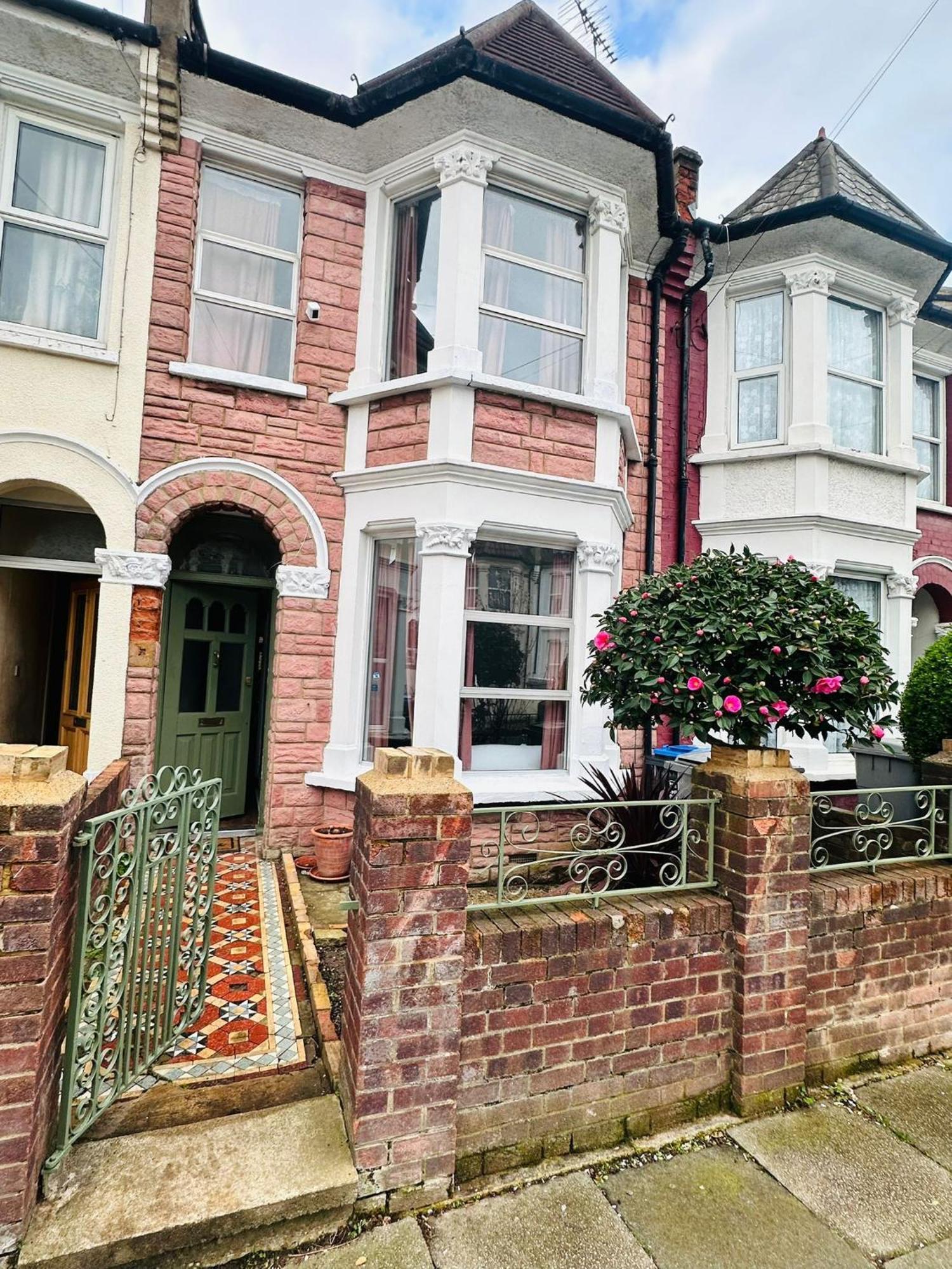 Charming, Renovated Residence In Willesden Green London Luaran gambar